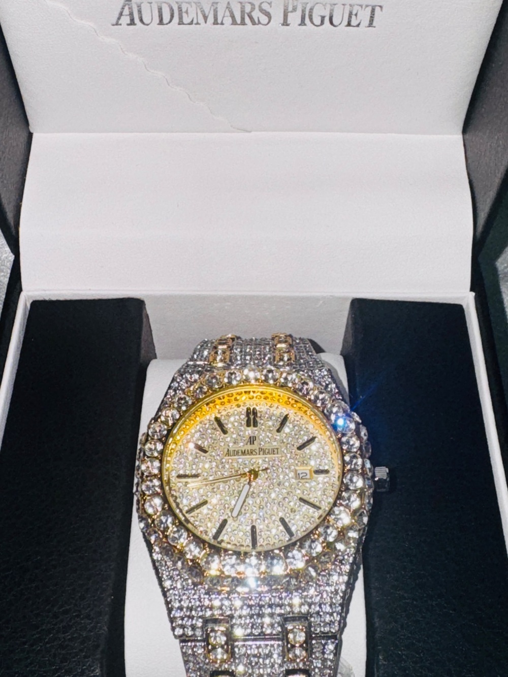 AP Gold and Silver Moissanite  Bracelet Watch!🔥New! - Picture 3 of 8